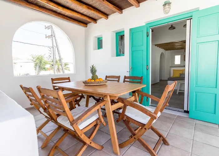 Pineapple House Mykonos オルノス